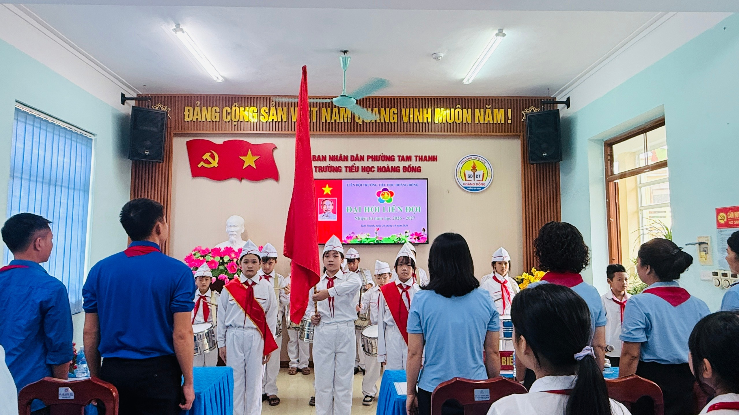 Toàn cảnh.png